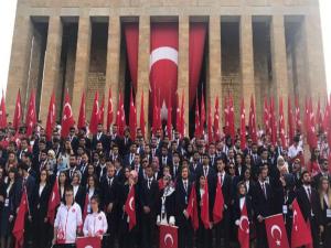 Anıtkabir'de 19 Mayıs coşkusu