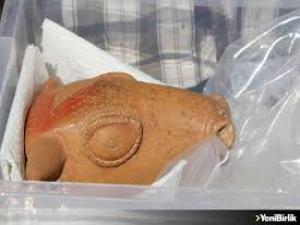 3500 yıllık boğa biçimli içme kabı bulundu