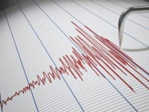 Akhisar'da 5.4 şiddetinde deprem oldu