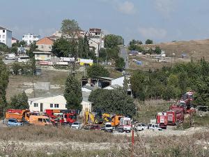 Arnavutköy'de fabrikanın asit kazanı patladı