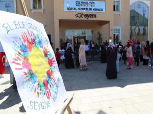 Arnavutköyde otizme farkındalık etkinliği