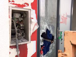 ATMyi hava uçurup paraları çaldılar