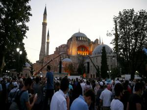 Ayasofyada ilk sabah namazı