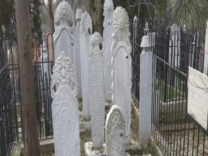 Beşiktaş'ta 19 şehit mezarı bulundu