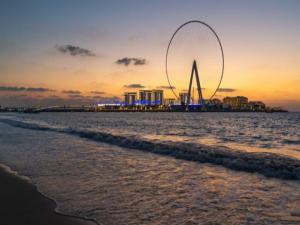 Dünyanın en büyük dönme dolabı Dubai'de