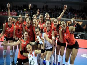 Eczacıbaşı VitrA CEV Avrupa Kupasını kazandı