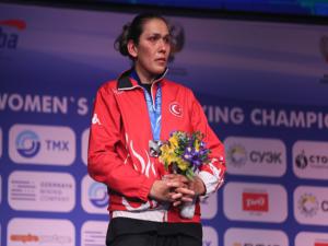 Elif Güneri podyumun ikinci basamağında