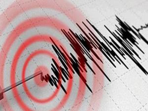 Endonezya'da 5,9 büyüklüğünde deprem