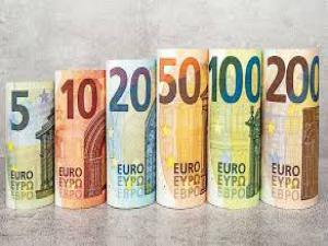 Euro Bölgesi'nde yıllık enflasyon 1,2 oldu