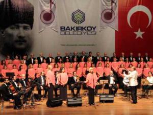 Evrensel müzik topluluğu, Edirneliler için söyledi