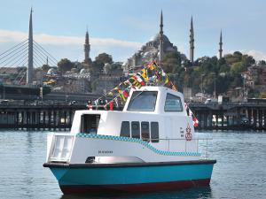 İBBnin deniz taksileri yolcu taşımacılığına başladı