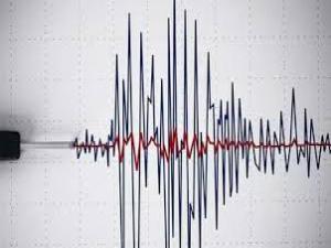 İran'da deprem oldu