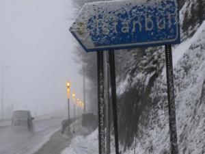 İstanbul kent geneli beyaza büründü