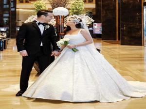 Merve Özbey dünya evine girdi