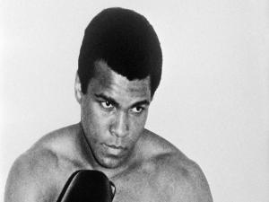 Muhammed Alinin şampiyonluk kemeri satıldı