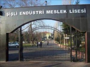 Okul Binasında Yıkım Çalışmaları Başladı