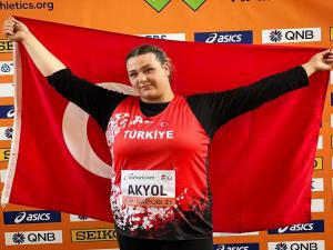 Pınar Akyol U20 Dünya İkincisi