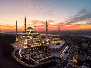 Regaip Kandiliniz Mübarek Olsun