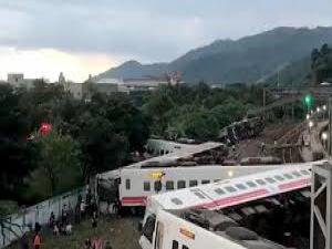 Tayvan'da tren kazası