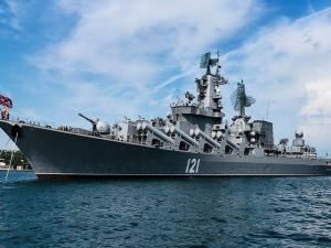Ukrayna, Rus kruvazör gemisini vurdu