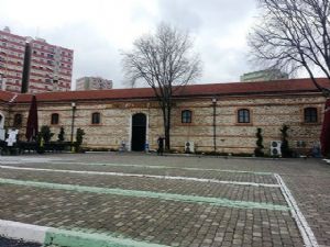 TİYATROCULAR İŞSİZ KALDI