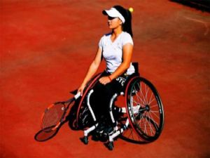 Engelli sporcu Büşra Ün'e noterden büyük ayıp
