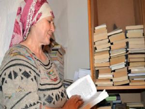 Köyünden çıkmadan dünyayı okuyan kadın
