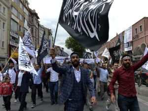 İSTANBUL DA HİLAFET YÜRÜYÜŞÜ