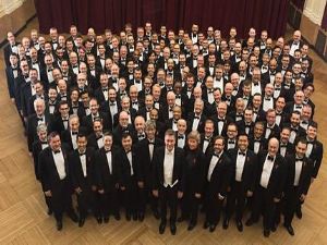 ÜNİVERSİTE DE KONSER