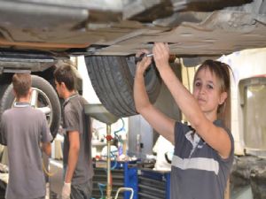 MOTOR TAMİRİ BURCU USTA'DAN SORULUR