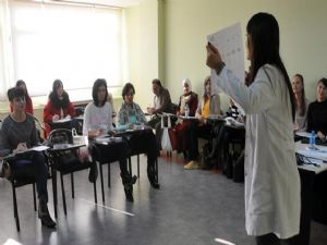 YABANCI GELİNLER TÜRK KÜLTÜRÜNÜ ÖĞRENİYOR