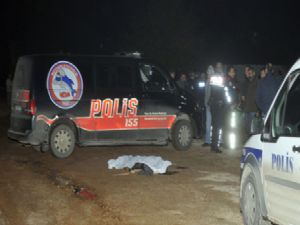 17 YAŞINDAKİ KIZ ARABADAN ATILARAK ÖLDÜRÜLDÜ