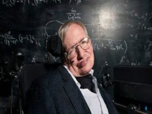 Hawking: Yıldızlar arası yolculuk gerçek olabilir