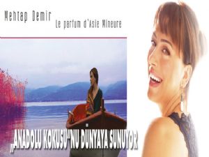 Kabak kemaneye ses veren kadın