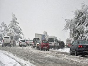 Ankara'nın Kuzeyinde Mevsimin İlk Karı Düştü