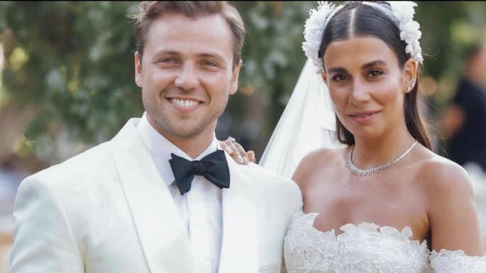 Tolga Sarıtaş, Zeynep Mayruk ile evlendi